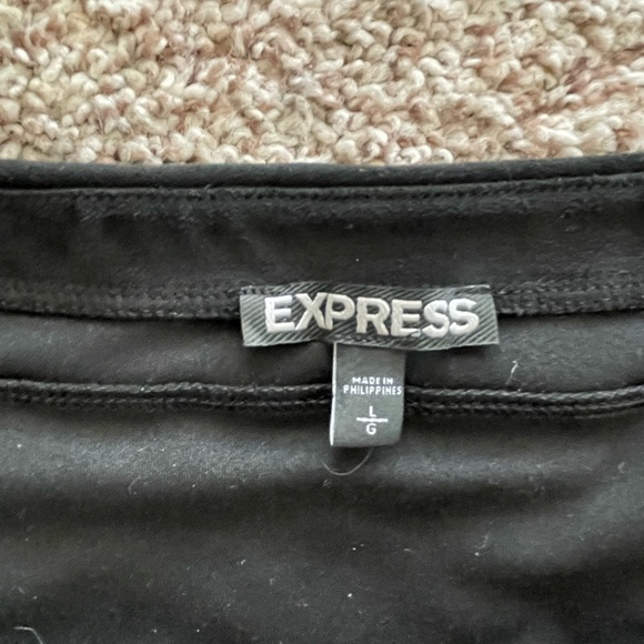 Black skirt - Picture 3 of 3